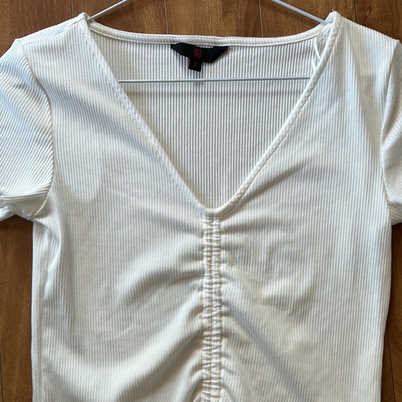 ❤️🔥5/20$ NOBO💫 Women’s White V-Neck Ribbed Drawstring Front Short Sleeve Top - Picture 6 of 8